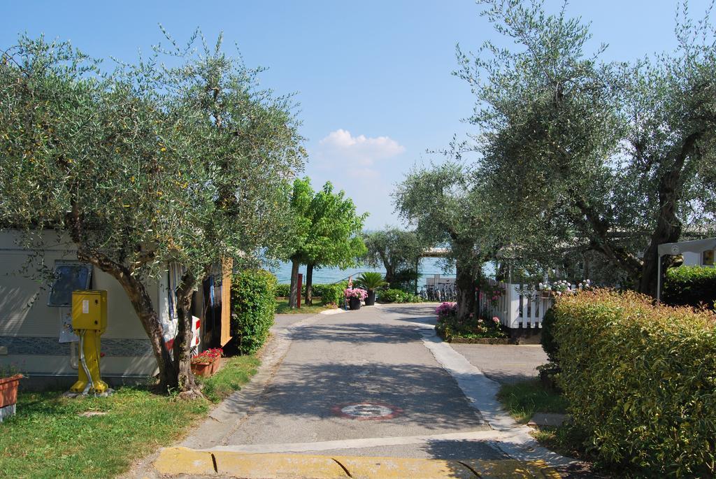 Camping Porto Srl Ξενοδοχείο Moniga del Garda Εξωτερικό φωτογραφία