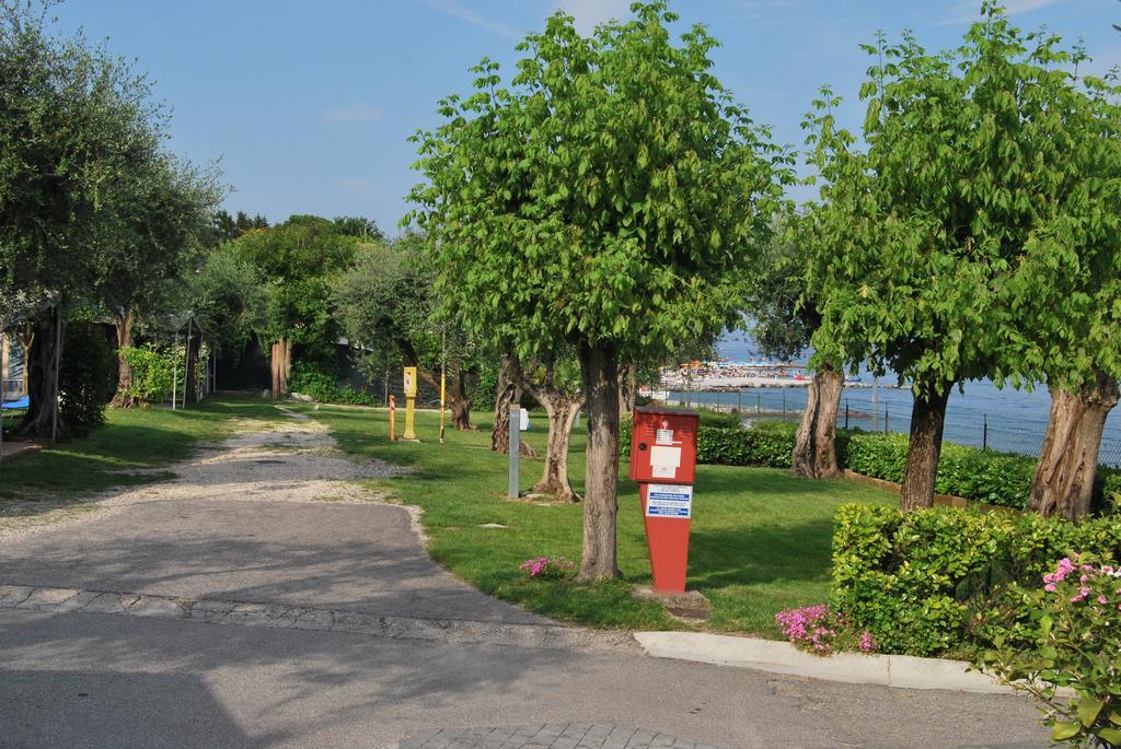 Camping Porto Srl Ξενοδοχείο Moniga del Garda Εξωτερικό φωτογραφία